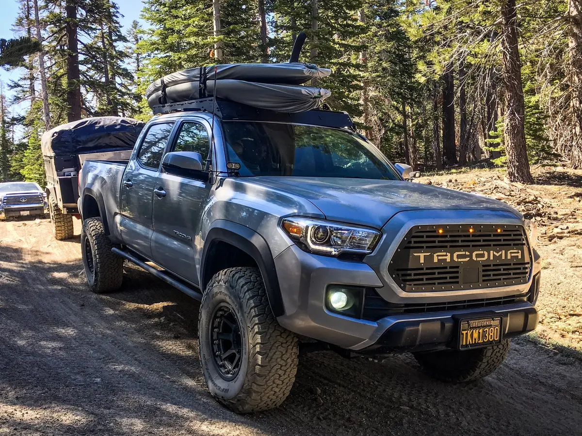 Cali Raised Led - Trail Edition Rock Sliders - Toyota Tacoma (2005-2023) 1
