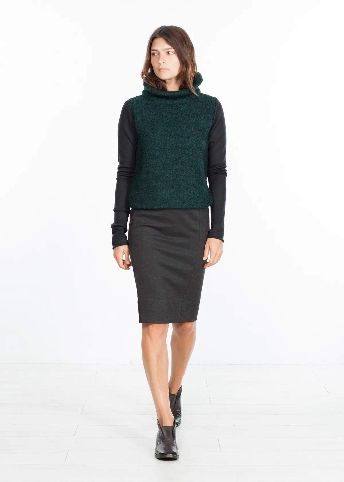 Boucle Turtle Neck In Green/Black 1