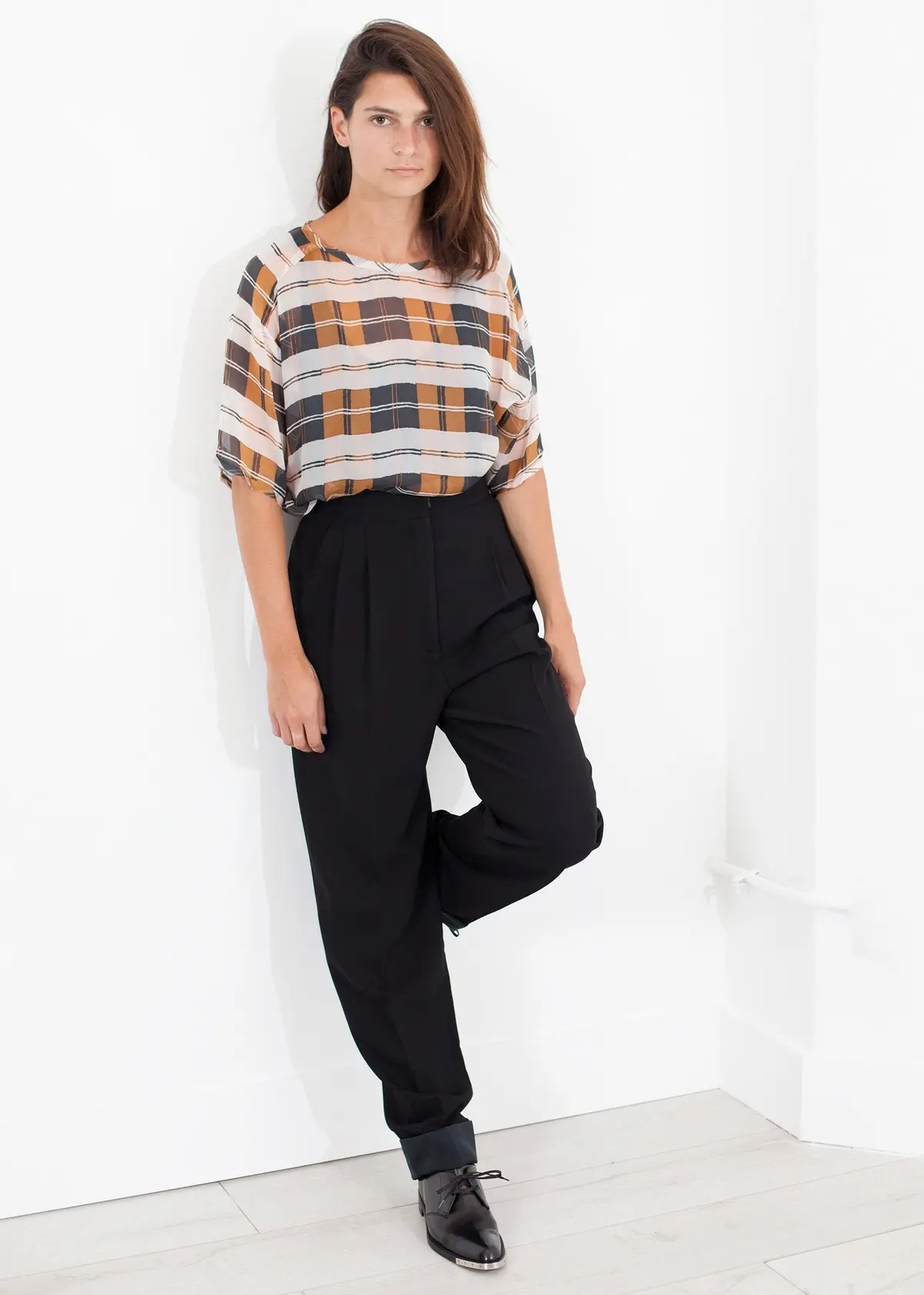 Contrast Cuff Pant In Black 2