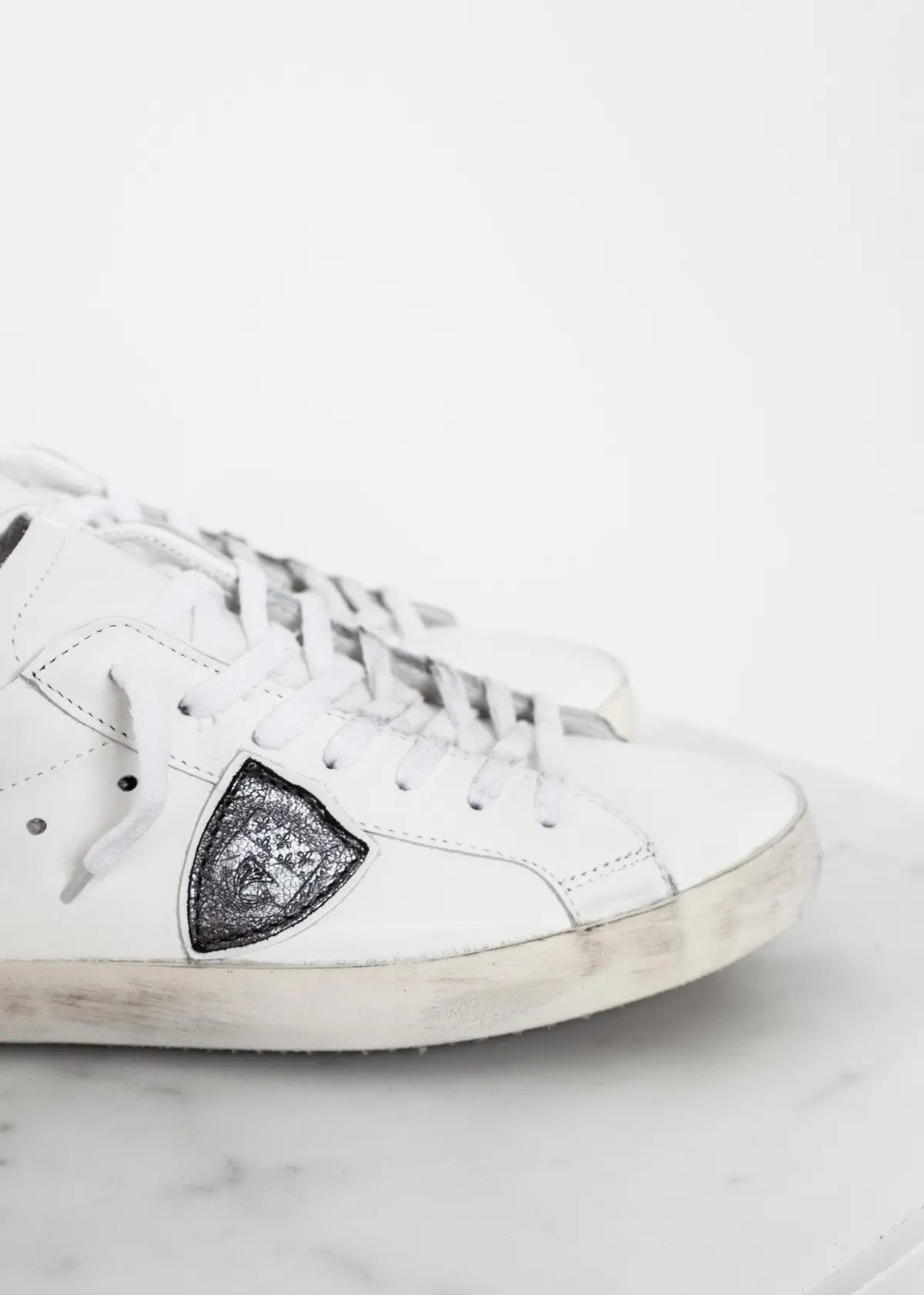 Low Top Sneaker 7