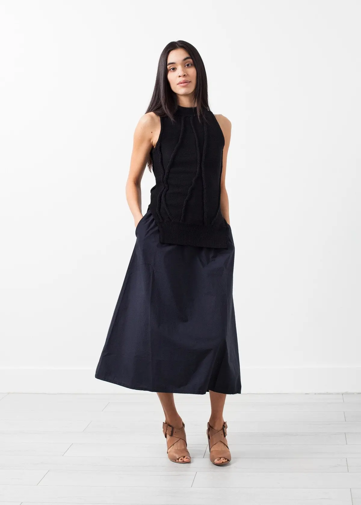 Curved Stripe Knit Tank 5