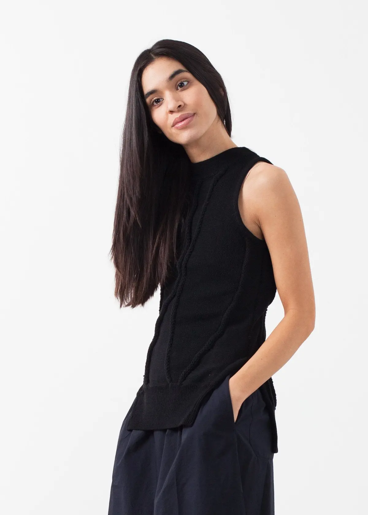 Curved Stripe Knit Tank 4