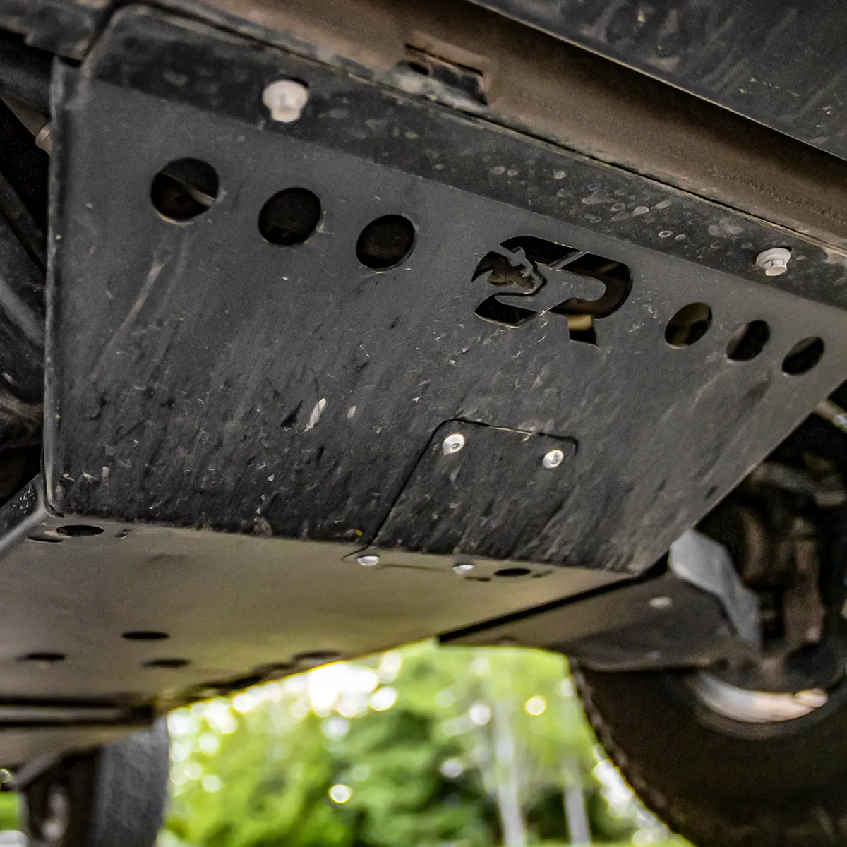 Cali Raised Led - Front Skid Plate - Toyota Fj Cruiser (2010-2014) 1