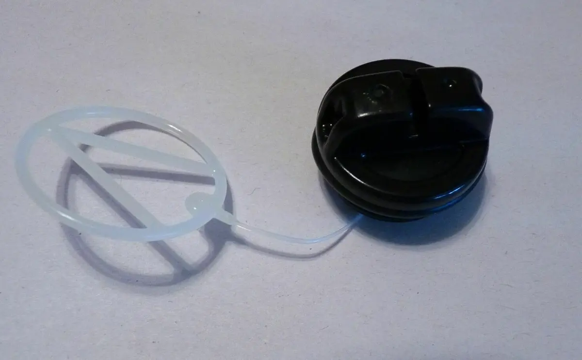 P100004881 Genuine Echo Part Chainsaw Oil Cap Assembly P100004880 Cs-4510 Cs-620 1