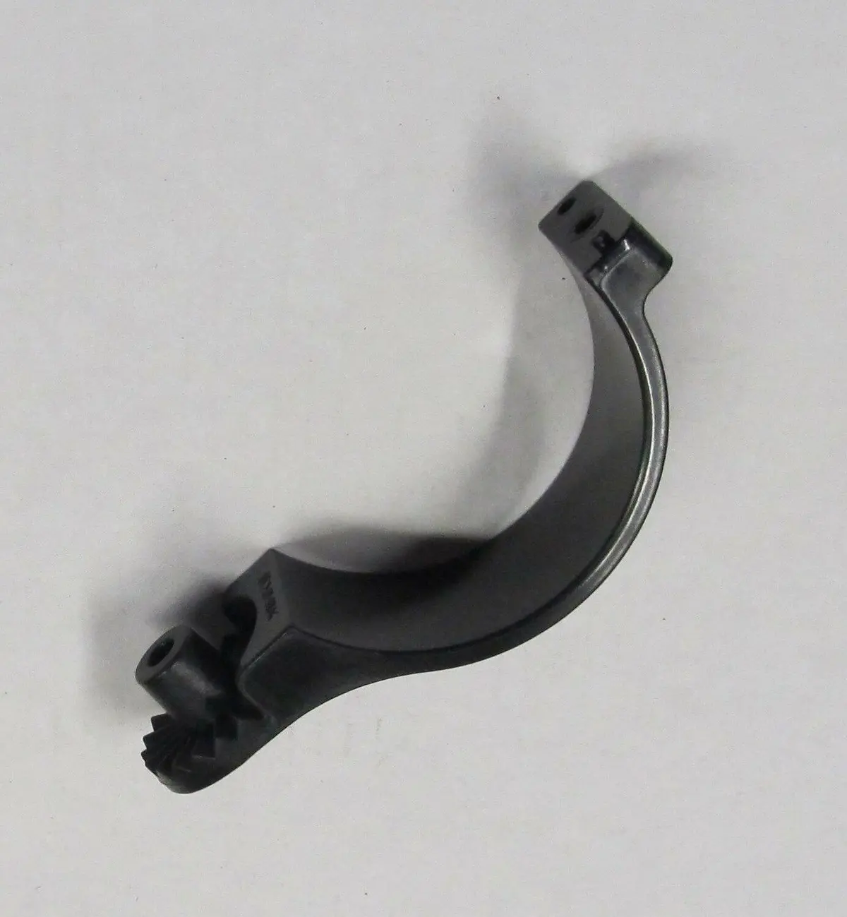 C405000370 Genuine Echo Handle Bracket - Right Pb-760T, Pb-760Lnt, Pb-770T 1