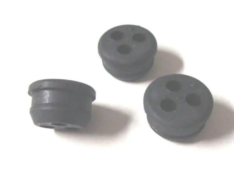 13211546730 (3) V137000030 Echo 3 Hole Fuel Line Grommet 1
