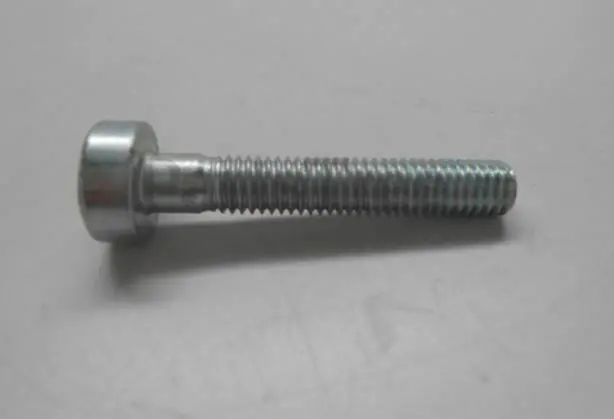 V805000050 Genuine Echo / Shindaiwa Screw - 5X30 1