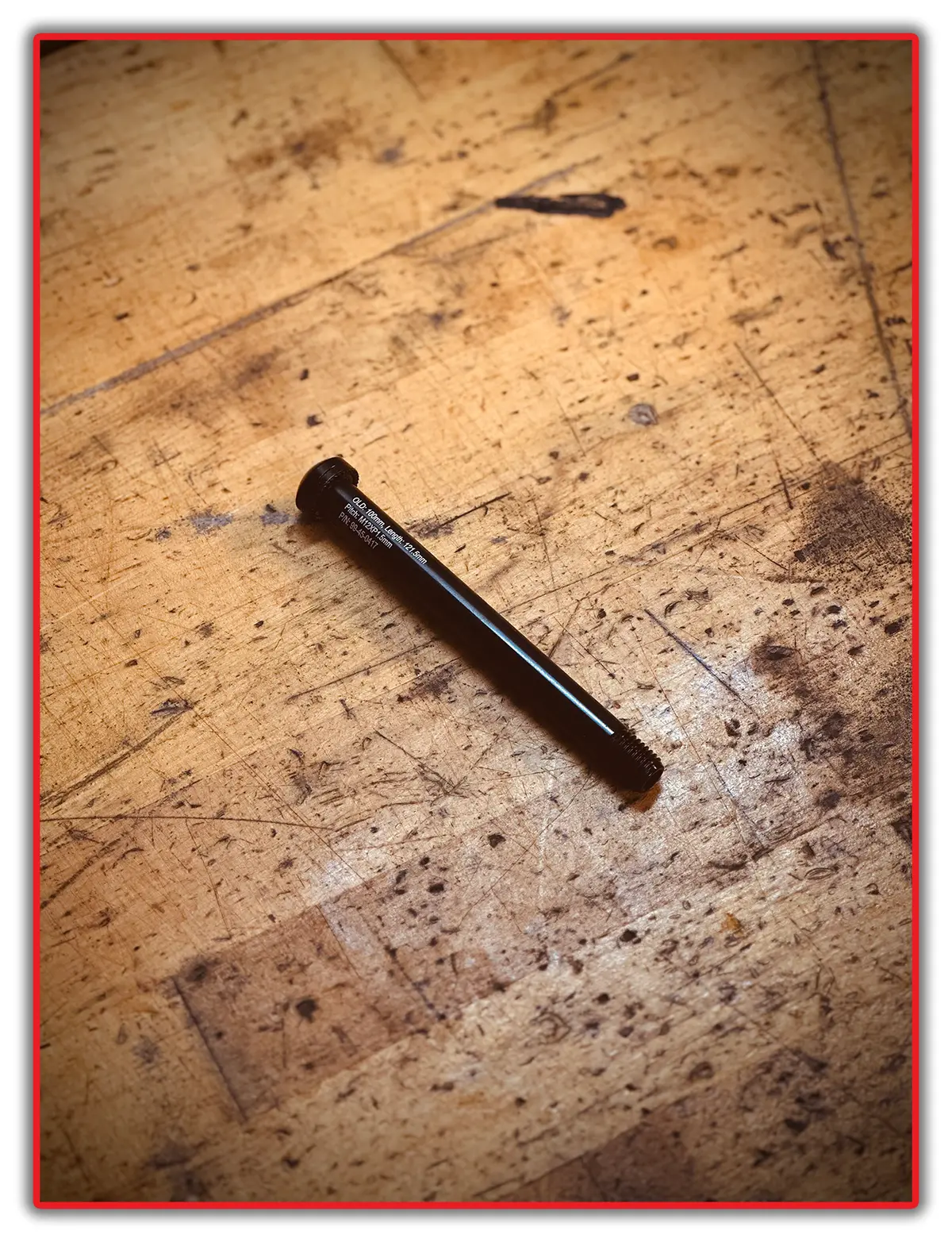 Diamondback Alloy Front Thru Axle 12Mm Old: 100Mm Length: 121.5Mm Pitch 1.5Mm 1