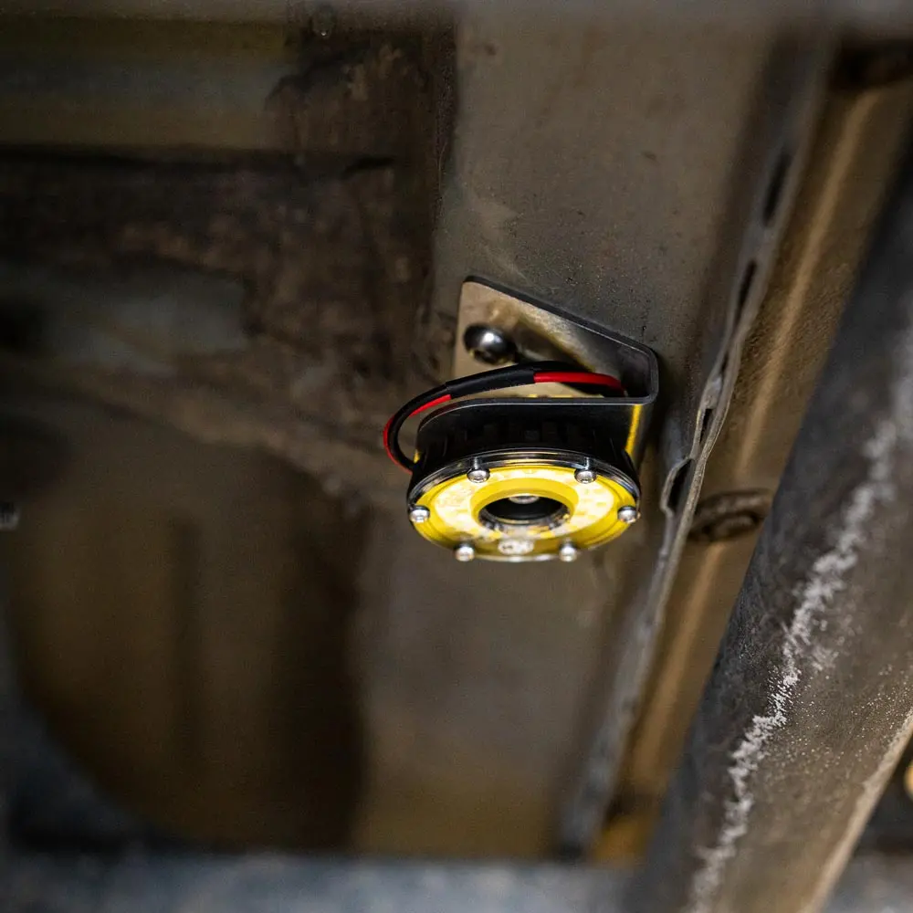 R4t - Cyclone Rock Light Brackets 1