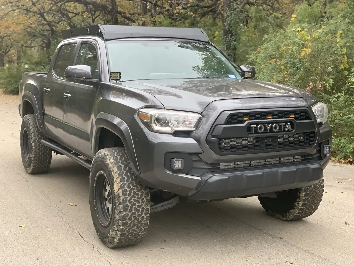 Cali Raised Led - Premium Roof Rack - Toyota Tacoma (2005-2023) 1
