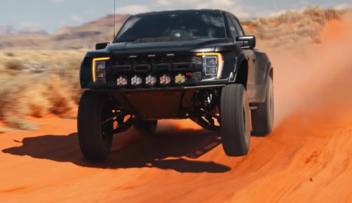 Gen 3 Raptor R Smurf Bumper / With Svc Heat Exchanger 3