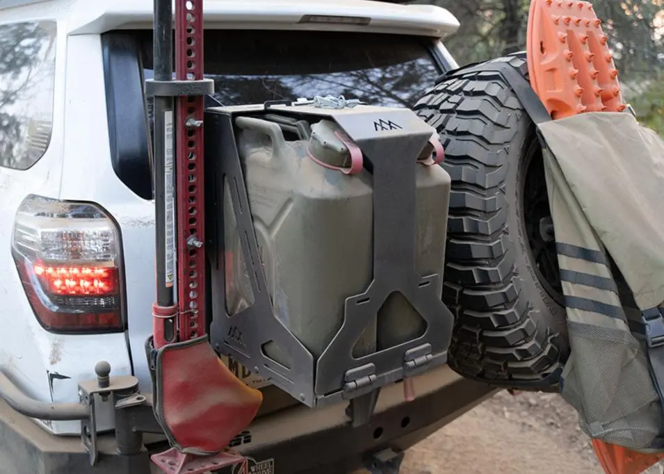 Backwoods Adventure Mods - Jerry's Can Holder - Dual Universal Jerry Can Carrier 1
