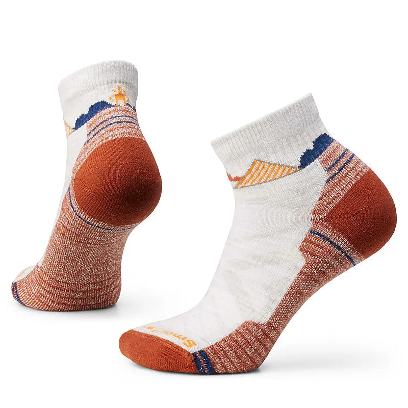 Women’s Hike Light-Cushion Ankle Socks with Clear Canyon Pattern