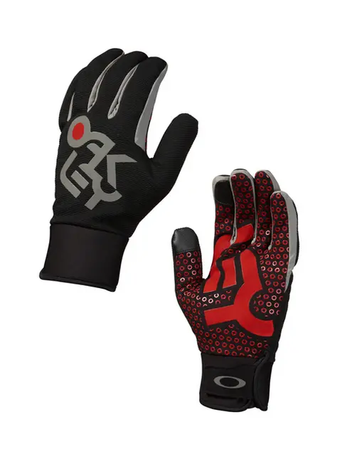 Factory Park Glove 1