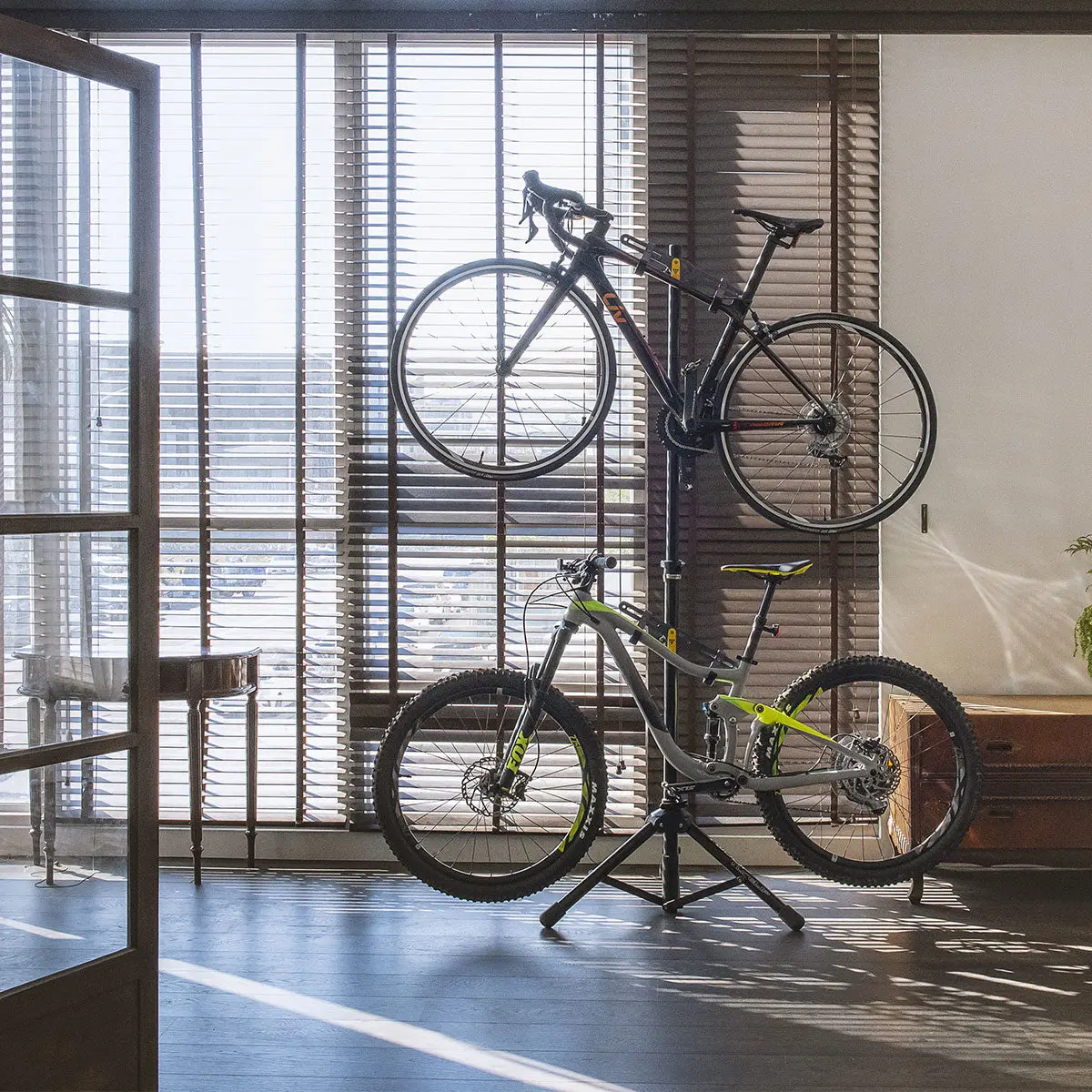 Topeak Tw010 Two-Up Tune-Up 2-Bike Floor Stand 2