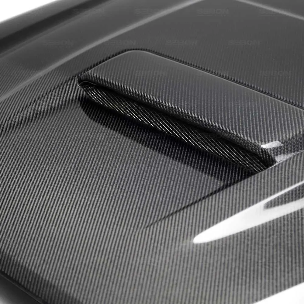 Tr-Style Carbon Fiber Hood - Toyota Tacoma (2016-2020) 1