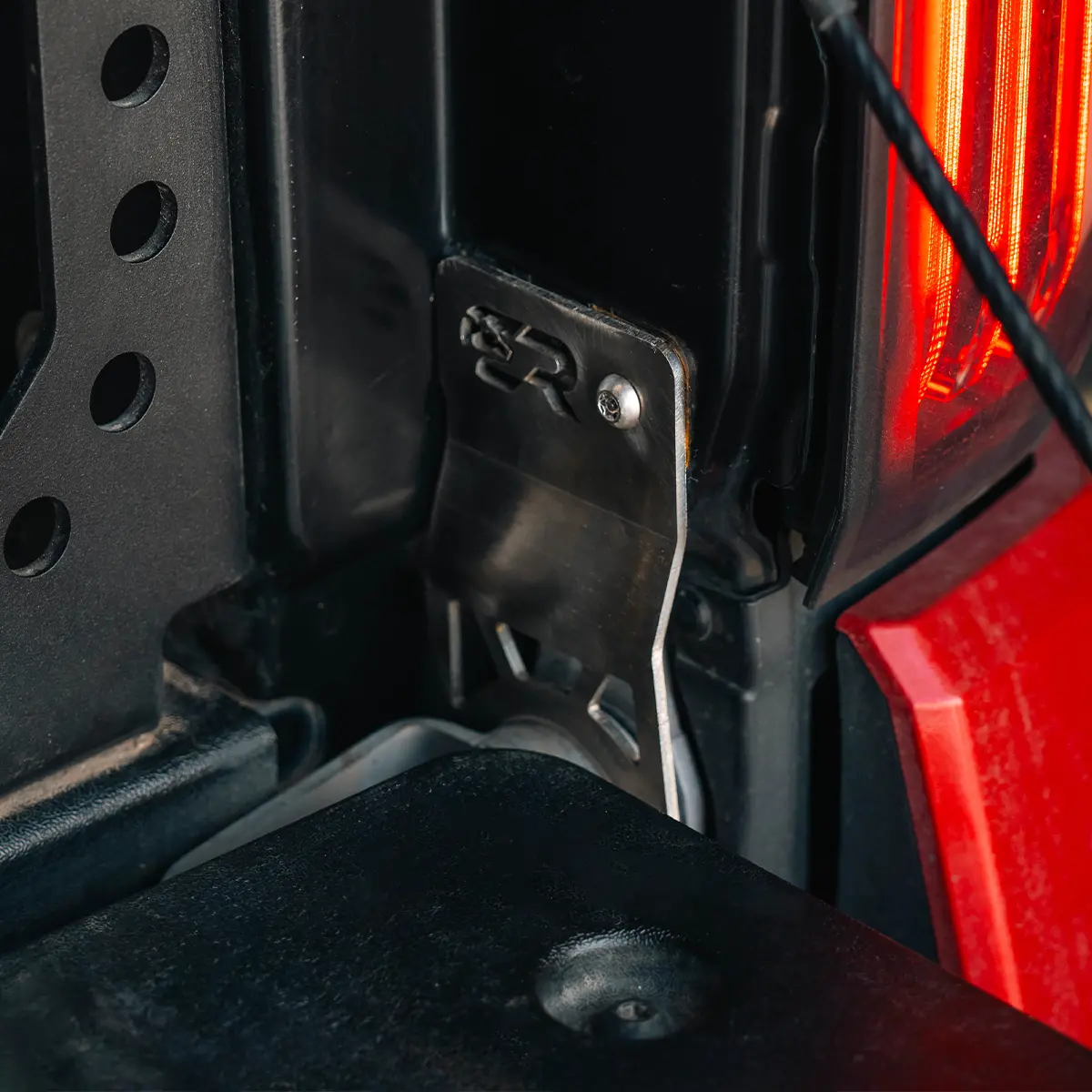 Cali Raised Led - Tailgate Theft Protector - Toyota Tacoma (2024+) 1