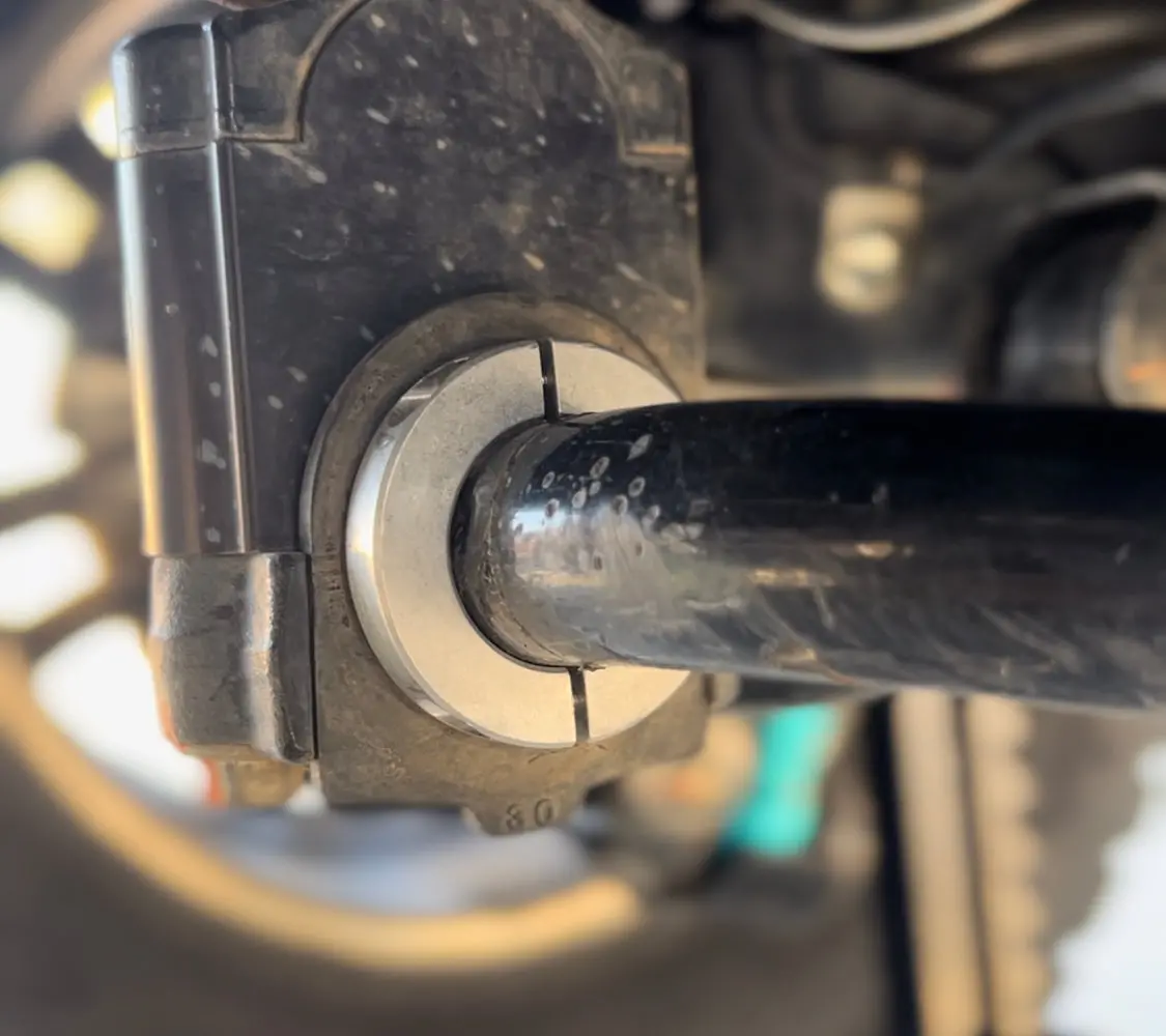 Dr. Kdss - Rear Kdss Sway Bar Billet Clamps 1