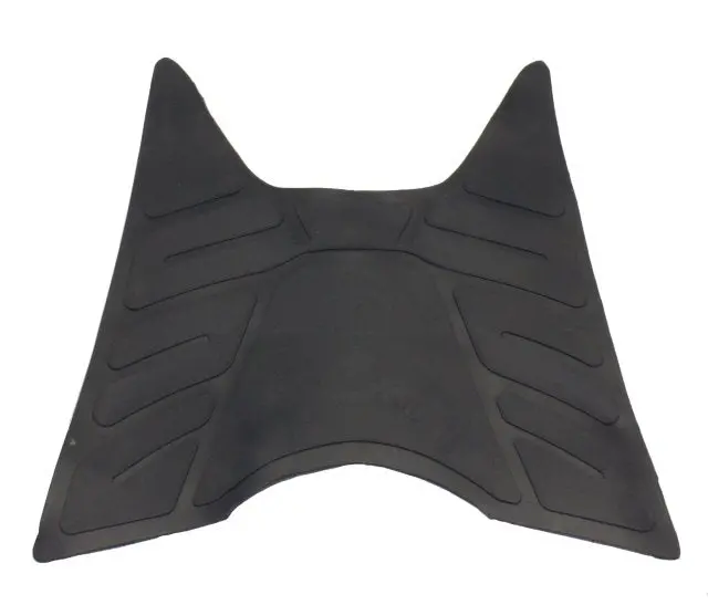 Universal Parts Rubber Floor Mat 1