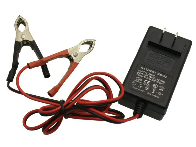 Universal Parts 12V, 1Ah Battery Charger - Alligator Clips 1