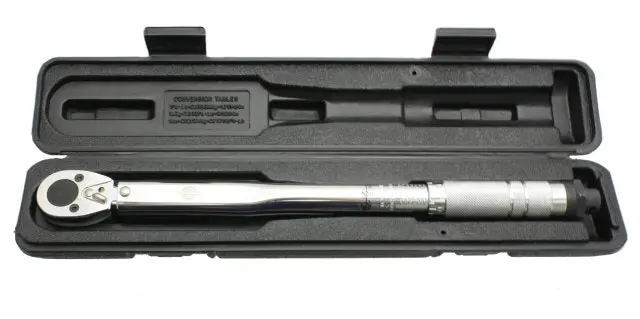 Universal Parts Torque Wrench 1