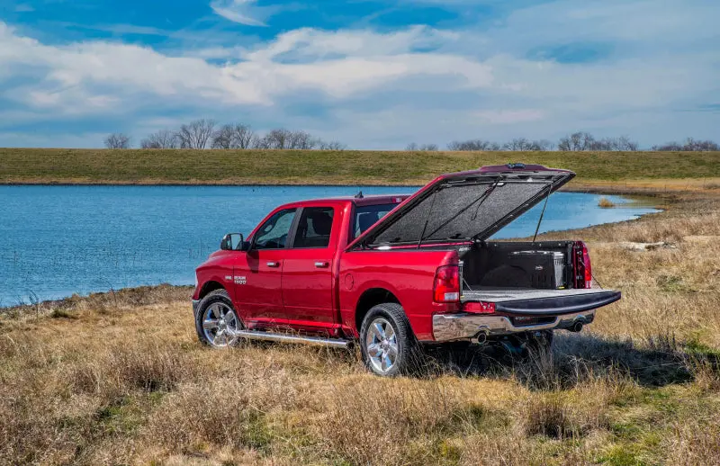 Undercover Elite Lx Retractable Tonneau Cover For 2009–2018 Ram 1500 (Including 2019 Classic) – 6.4Ft Bed, Bright Silver 1